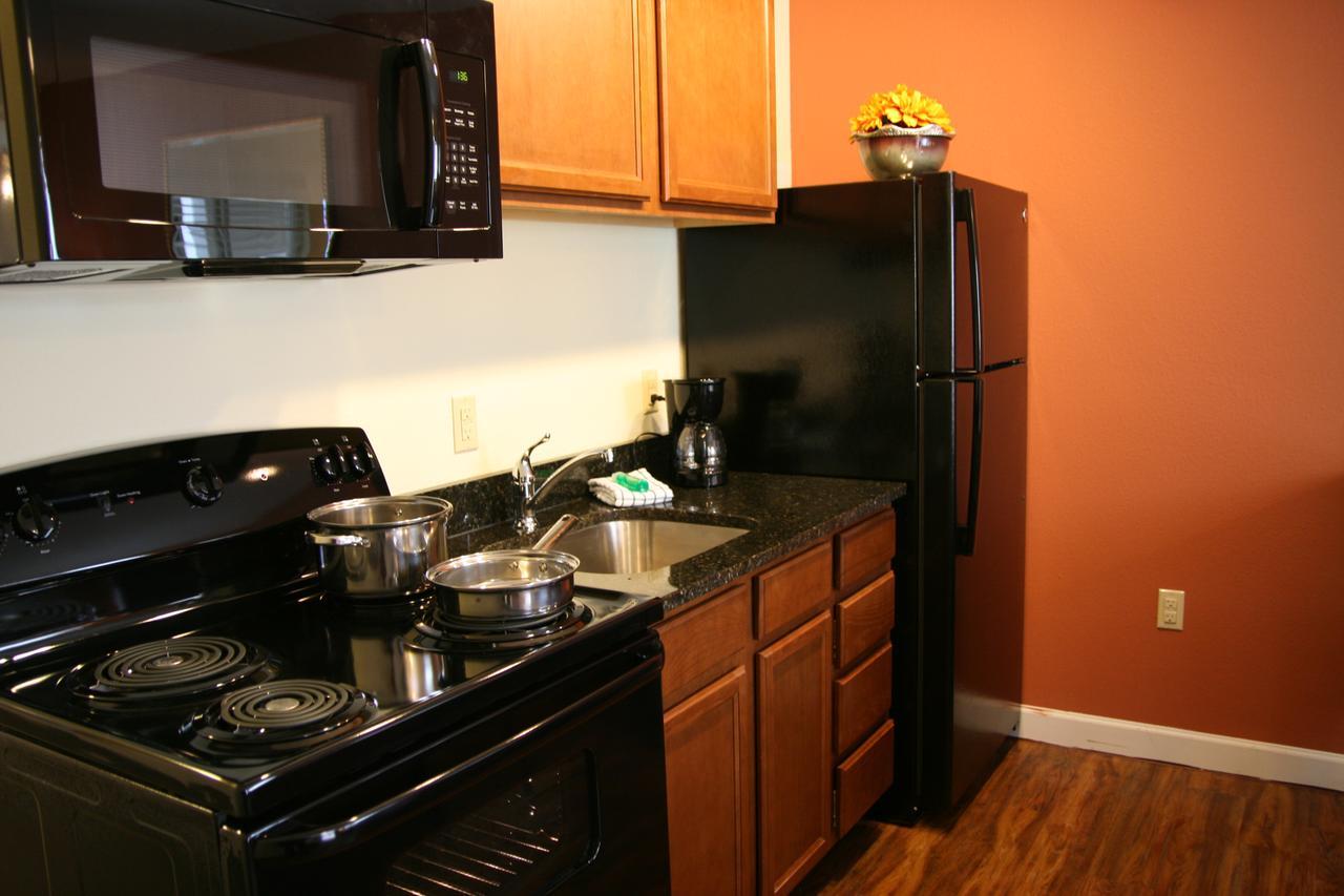 Affordable Suites 무어스빌 외부 사진